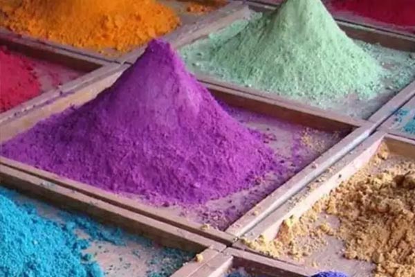 Re-lainage et création de teinte pour tapis au Luxembourg. Raviver l’éclat de vos tapis : un service de ravivement des couleurs qui redonne à vos tapis tout leur éclat d’origine. - RESTAURETAPIS au Luxembourg